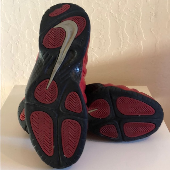 Varsity Red Nike Foamposite Pro 2002 - Picture 3 of 8